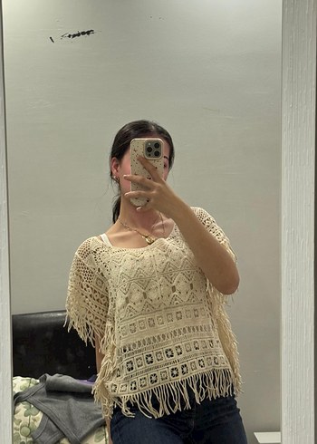 Dantel Detaylı Bej Bohem Kısa Bluz - Görsel 4