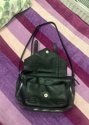 Kemer Detaylı Siyah Deri Kadın Çanta - Görsel 2