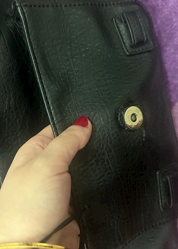 Kemer Detaylı Siyah Deri Kadın Çanta - Görsel 5