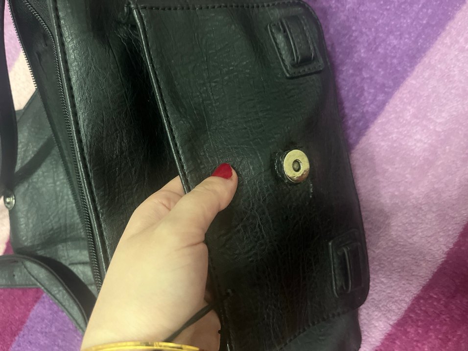 Kemer Detaylı Siyah Deri Kadın Çanta - Görsel 5