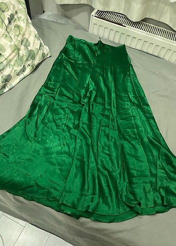 Saten Görünümlü Salaş Midi Etek - Görsel 4