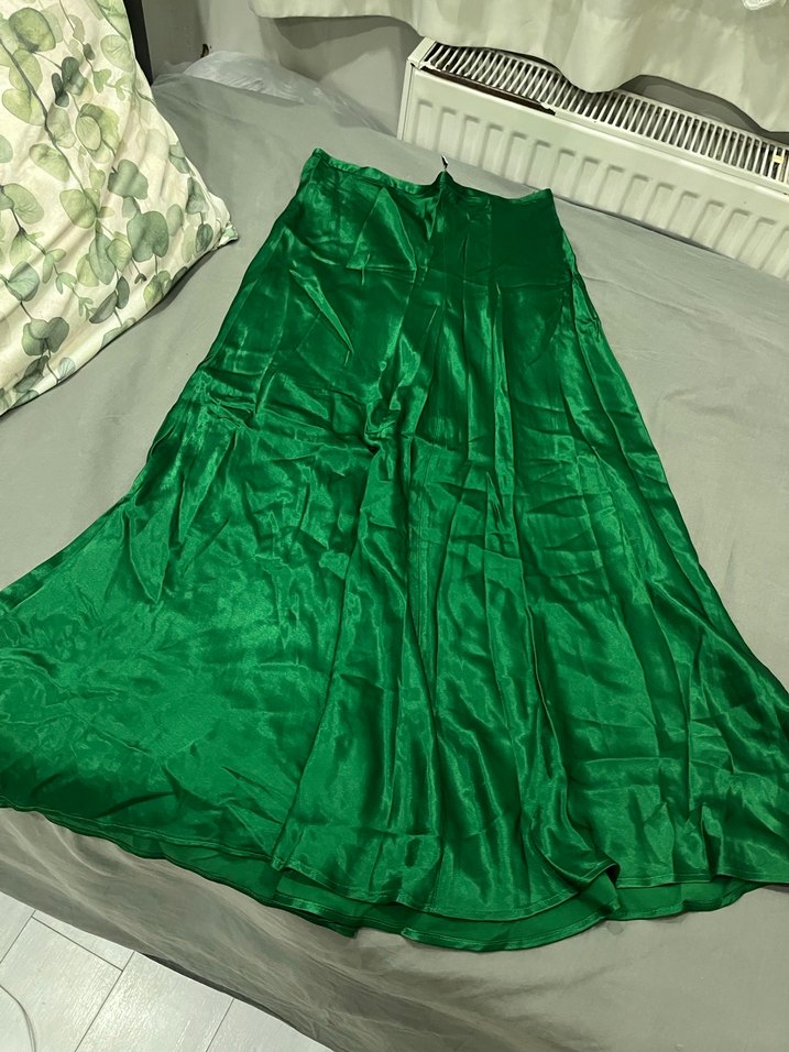 Saten Görünümlü Salaş Midi Etek - Görsel 4