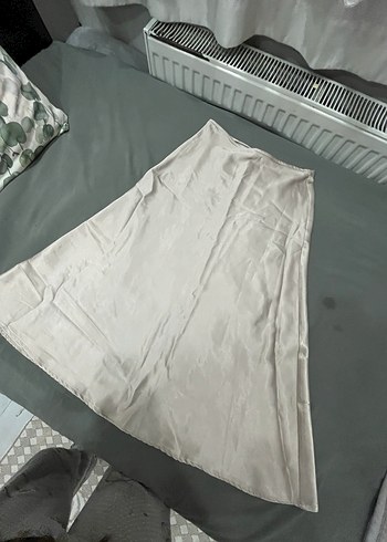 Krem Saten Midi Etek - Görsel 4