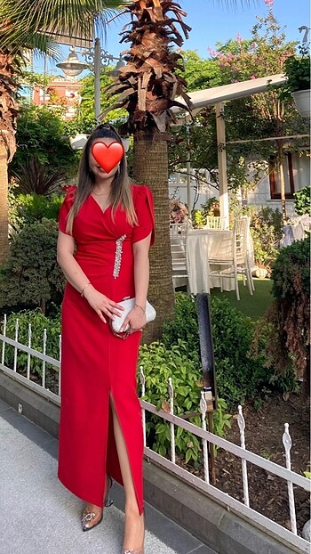 Kırmızı abiye elbise