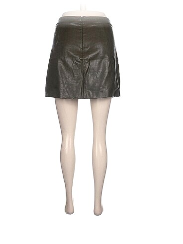 s Beden Bershka Mini Etek %70 İndirimli.