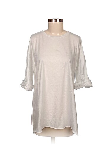 Diğer T-shirt %70 İndirimli.
