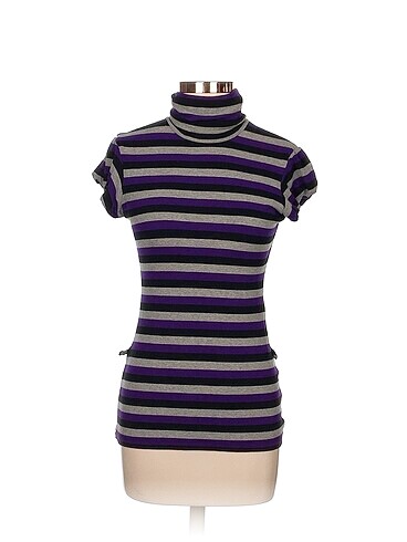 Kasha T-shirt %70 İndirimli.