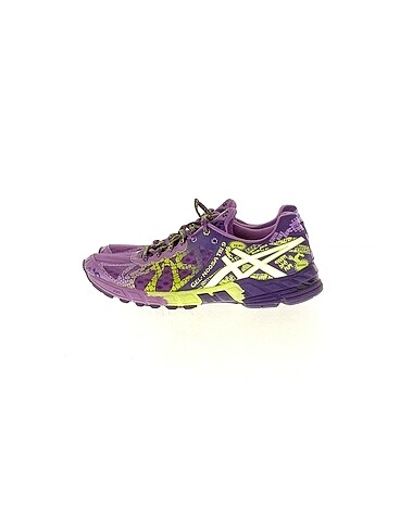 Asics Spor Ayakkabı %70 İndirimli.