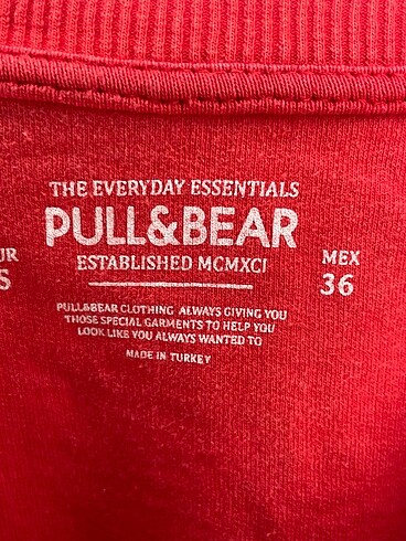 s Beden çeşitli Renk Pull and Bear Sweatshirt %70 İndirimli.