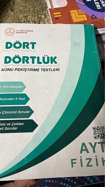 ayt fizik dört dörtlük MEB soru bankası