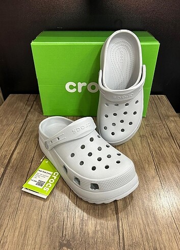 Crocs Terlik 38 Numara 