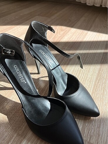 38 Beden siyah Renk siyah stiletto