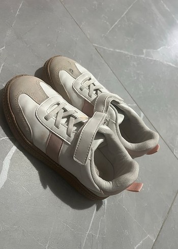 Spor Ayakkabı - Görsel 2