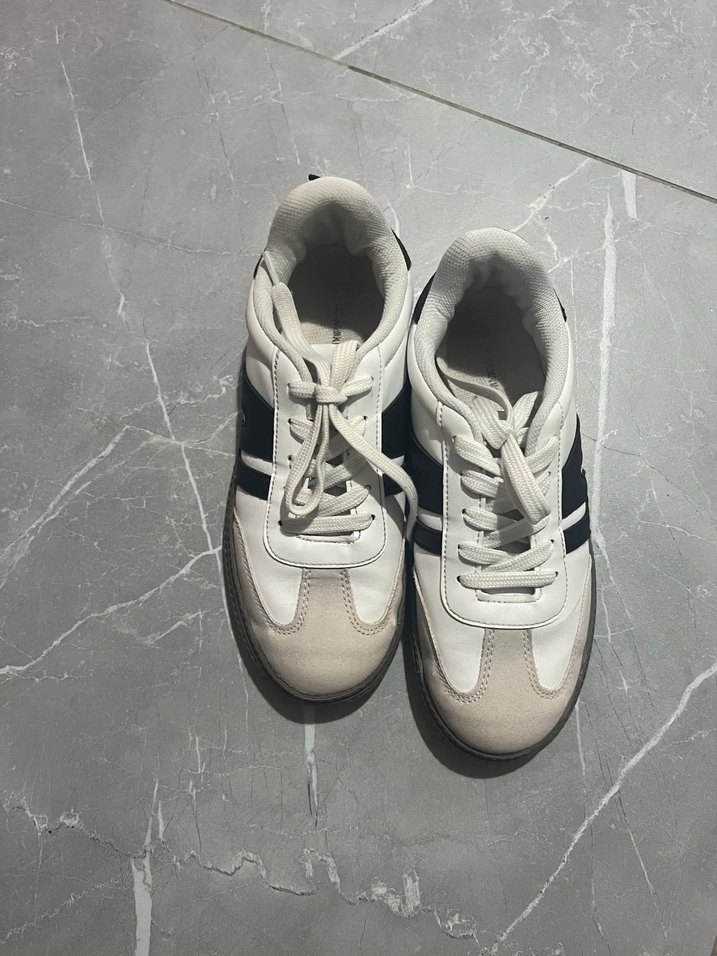 Spor Ayakkabı - Görsel 2