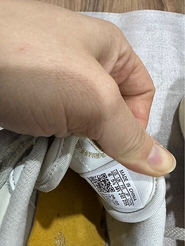 38 Beden beyaz Renk Adidas ayakkabı