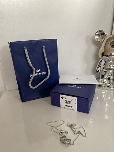  Beden Swarovski kuğu kolye