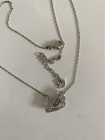 swarovski Swarovski kuğu kolye