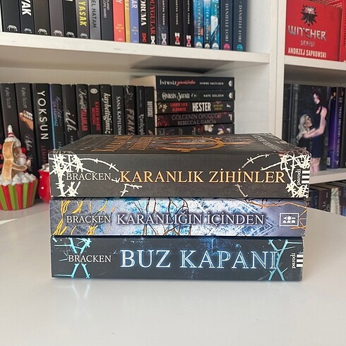  Karanlık Zihinler Serisi