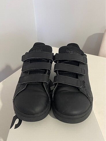 32 Beden Adidas spor ayakkabı
