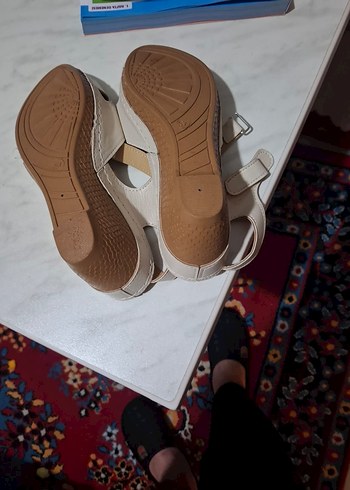 Beyaz Kadın Dolgu Topuklu Sandalet - Görsel 2