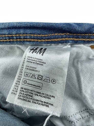 30 Beden mavi Renk H&M Jean / Kot %70 İndirimli.