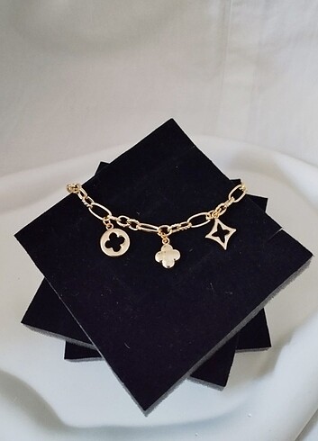 Kuyumcu Model Charm Bileklik