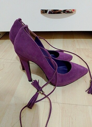 36 Beden Mecrea mor stiletto