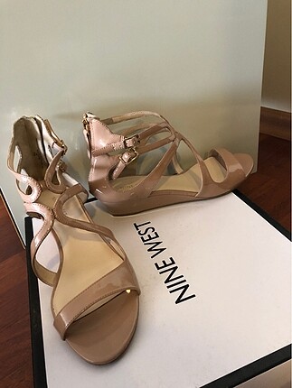 38,5 Beden Nine West şık sandalet