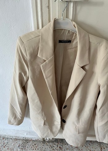 Bej Düğmeli Keten Midi Kadın Blazer