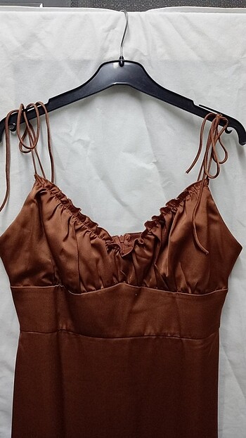 Trendyol & Milla Bronz saten elbise 