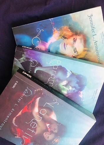 Lanetli Üçlemesi Jennier L. Armentrout 