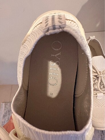 38 Beden beyaz Renk Oysho sneaker
