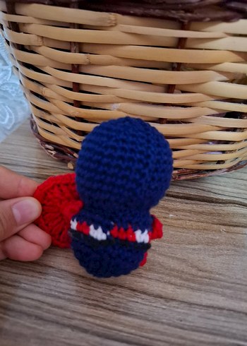 Renkli Örgü Süper Kahraman Figürü kaptan amerikan - Görsel 3