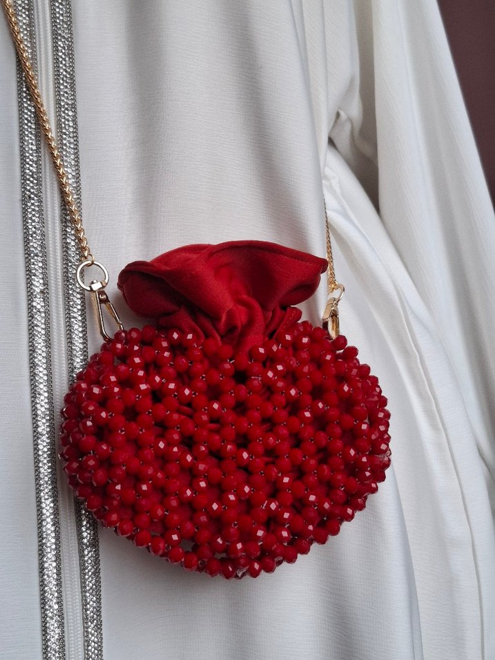 Kırmızı Boncuk İşlemeli Kadın Gece Çantası - Görsel 2