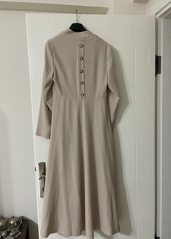 38 Beden ten rengi Renk Bej Uzun Kadın Klasik Palto