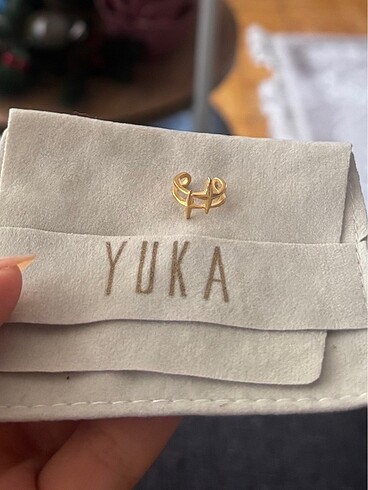 Yuka Earcuff