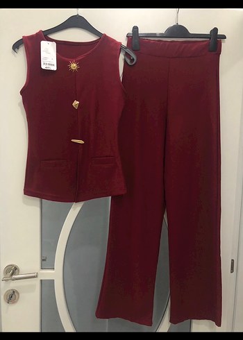 Bordo Düğmeli Kolsuz Kadın Takım