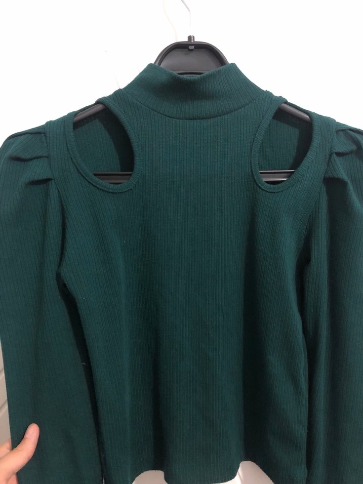 Omuz detaylı bluz - Görsel 4