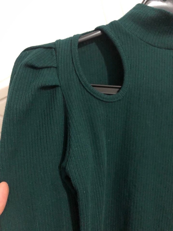 Omuz detaylı bluz - Görsel 3