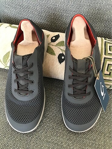 OluKai PREMIUM FOOTWEAR