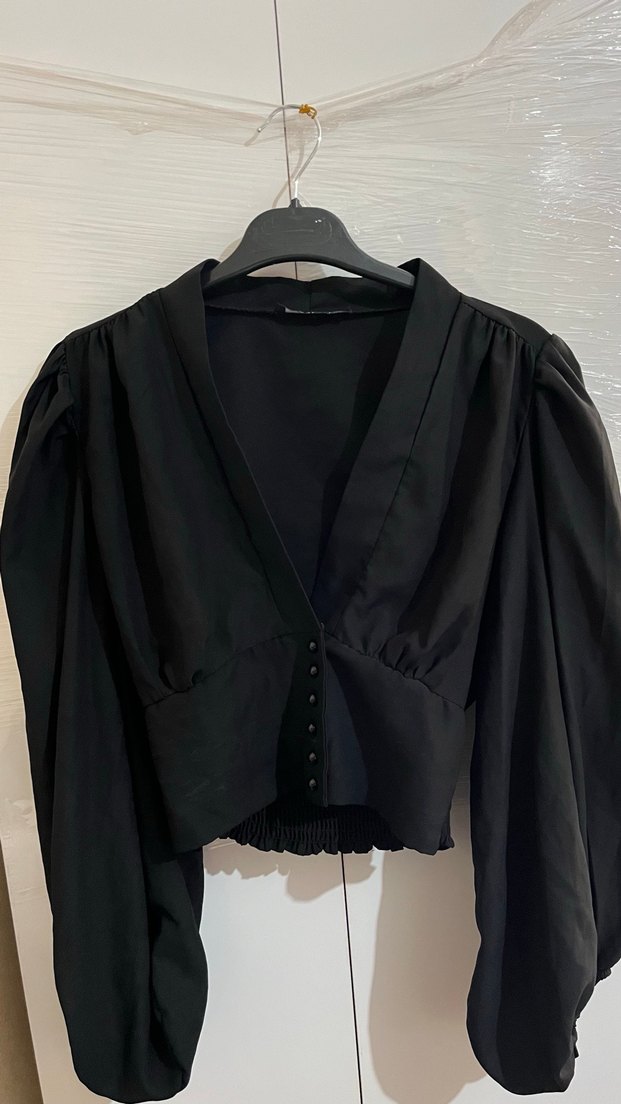 Siyah V Yakalı Düğmeli Kadın Bluz - Görsel 2