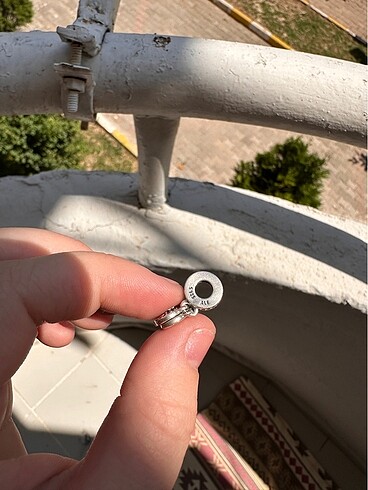 Beden Pandora charm