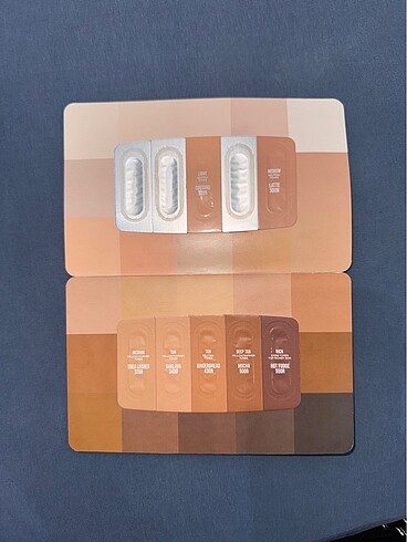 Beden Huda Beauty Easy Blur Tester