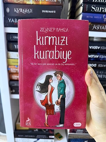 Kırmızı Kurabiye-Zeynep Sahra-ciltsiz