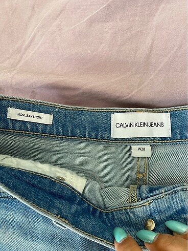 Calvin Klein CALVİN KLEİN MOM JEAN ŞORT