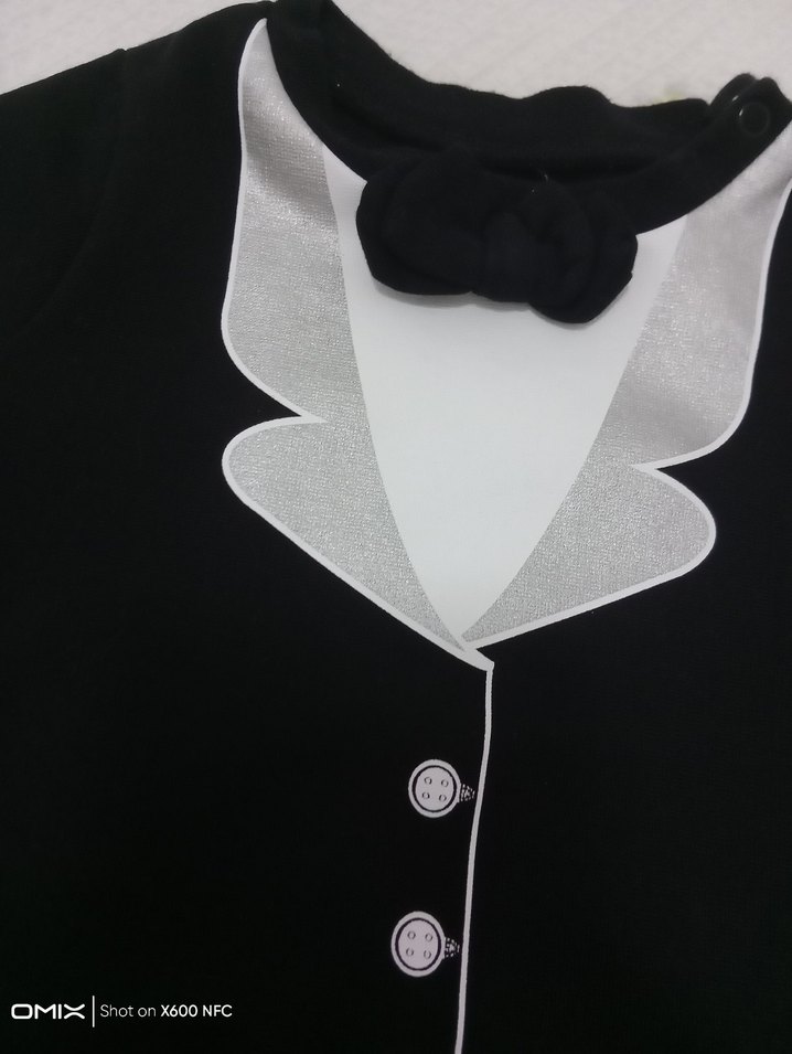 Düğmeli V Yakalı Siyah Tulum - Görsel 3