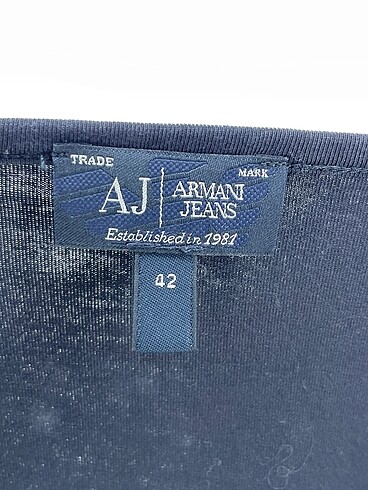 42 Beden lacivert Renk Armani Jeans T-shirt %70 İndirimli.