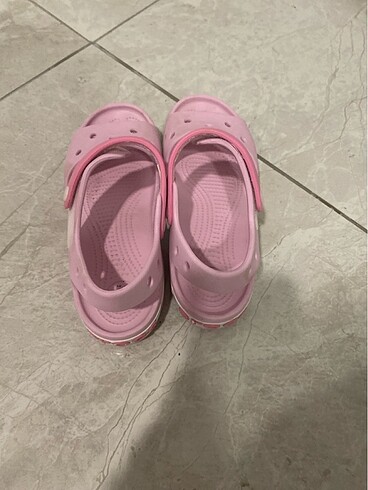 34 Beden Orijinal Crocs Sandalet