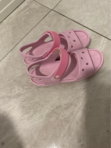 34 Beden pembe Renk Orijinal Crocs Sandalet