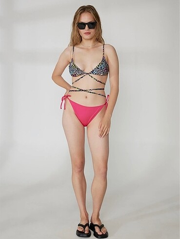 Diğer İp askılı bikini takımı